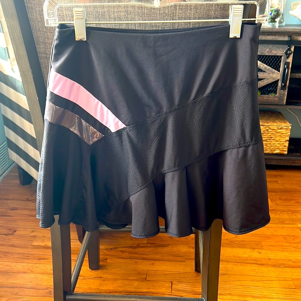 EUC Lucky in Love Tennis skirt skort. Size small